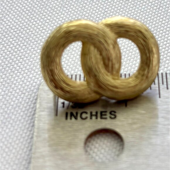 Vintage Gold-Tone Double Interlocking Circle Pierced Earrings - Picture 3 of 4